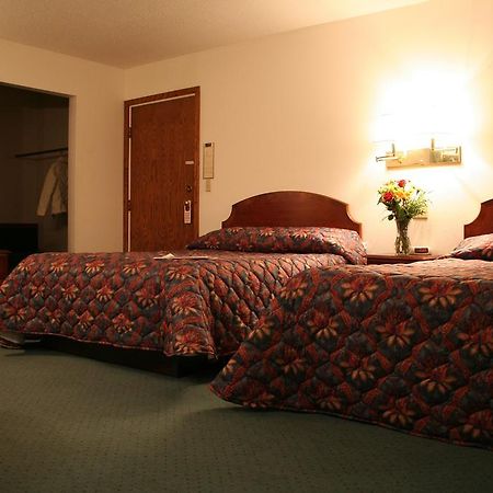 University Inn Cedar Falls Oda fotoğraf